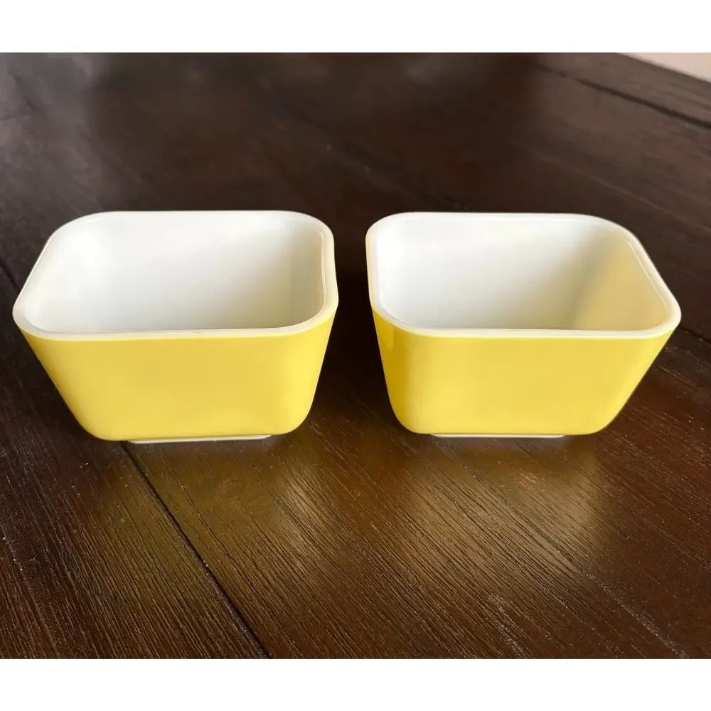 Qty 2 PYREX 501 B Yellow Refrigerator Dishes No Lids VTG Food Storage Fridgie